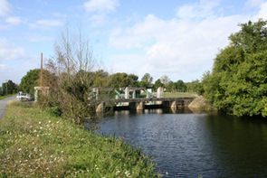 The River Vendee at the barrage de Boisse
